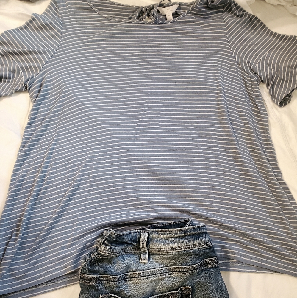 Lauren Conrad Blouse
